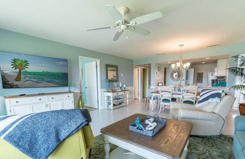 Panama City Beach Villa | Starfish Shack Edgewater Villa 1209-2nd Floor 3Bd/3 Ba End Unit-Stay Salty My Friends!
