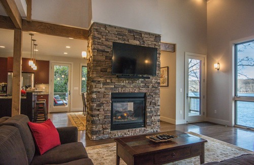 Oakland House | Stargazer | Phenomenal Lakefront Views!