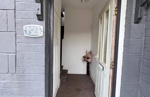 Fenham Apartment | starlettings 1 Bedroom flat, Close to All You Need!