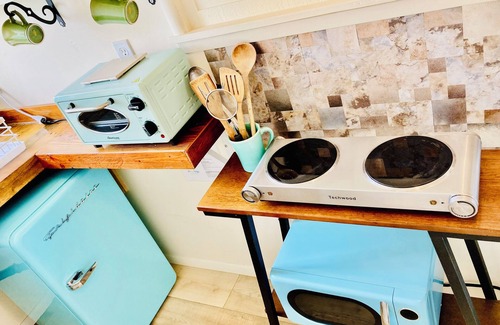 Arcata Apartment | Starlight Studio in Arcata with Kitchenette, fenced yard, WIFI, & full bathroom
