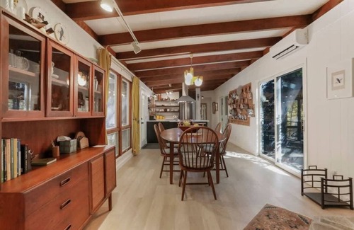 Berkeley Springs Cabin | Starling House- Private Hot Tub
