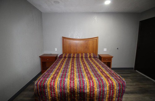 San Bernardino Hotel | Starlite Motel
