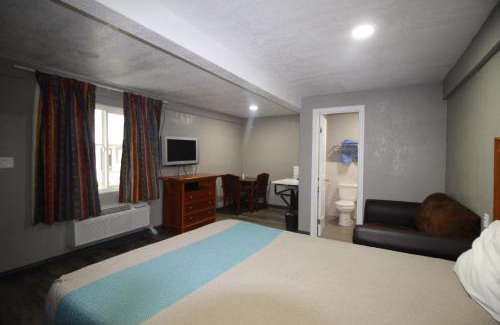 San Bernardino Hotel | Starlite Motel