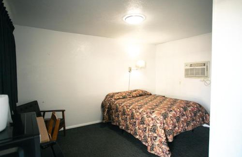 Springfield Hotel | Starlite Motel