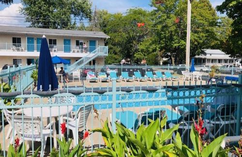 Wisconsin Dells Hotel | Starlite Motel