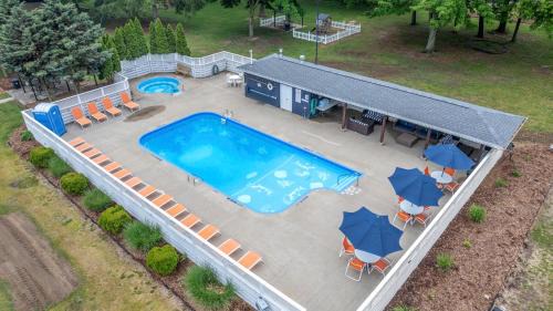 Saugatuck Hotel | Starlite Resort