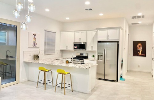 Terracita House | Starry Cardinal Stadium Guest House