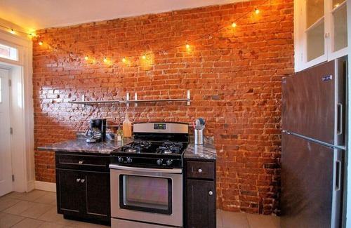 Tower Grove South Apartment | Starry Night | Steps to Tower Grove Park