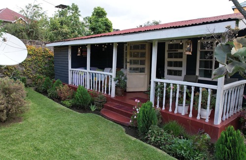 Shabab Cottage | Starry Nights Cottage -2 minutes to the Mall and 4 minutes from Nakuru Town!