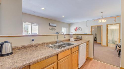 Pepin Apartment | Starshine Condo - 2 Minute Walk to the Beach!