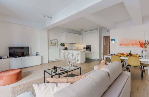 Postel Apartment | Stassart IV - Two Bedroom Apartment, Sleeps 6
