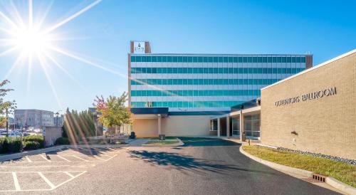 Downtown Springfield Hotel | State House Inn, Trademark Collection by Wyndham