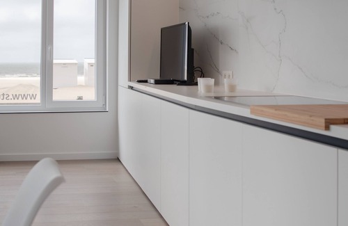 Sint-Idesbald Apartment | State-of-the-art studio with frontal sea view