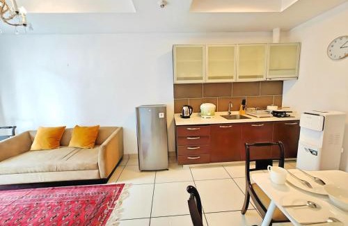 Menteng Apartment | Stategic 1et Cikditiro 2BR Apt with Pool, Gym, Wi-Fi by 2ndHome