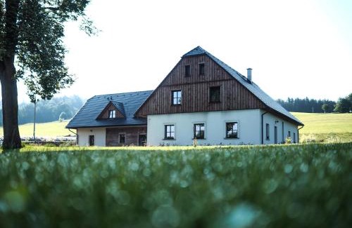 Pilnikov House | Statek pod lípou