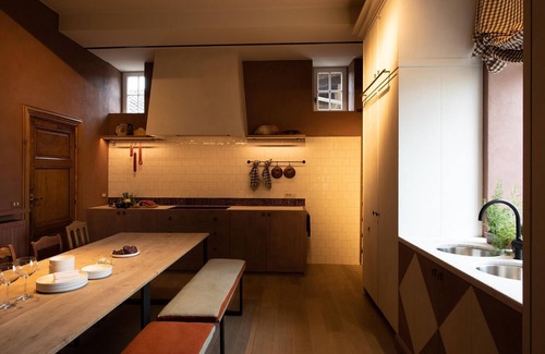 Schimmert House | Stately 16-person manor farm in South Limburg.