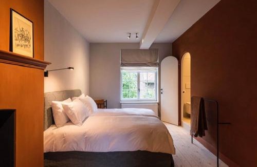 Schimmert House | Stately 16-person manor farm in South Limburg