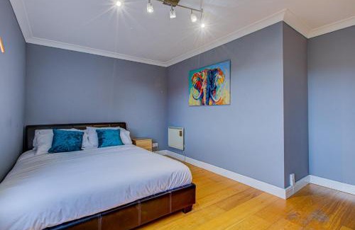 Rotherhithe Apartment | Statera Apartments - Thames View