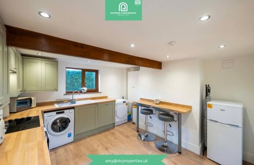 Scunthorpe House | Stather Cottage | Sleeps 5