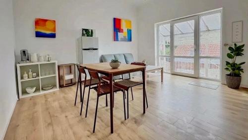 Ransart Apartment | Station 82A Charleroi-airport