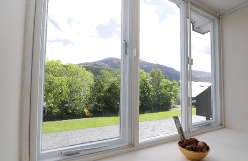Gallt Y Foel Apartment | STATION APARTMENT, family friendly in Llanberis
