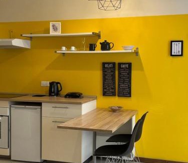 La Spezia Historic Centre Apartment | Station Apartment WEST La Spezia - 5 terre