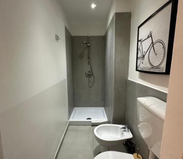 La Spezia Historic Centre Apartment | Station Apartment WEST La Spezia - 5 terre