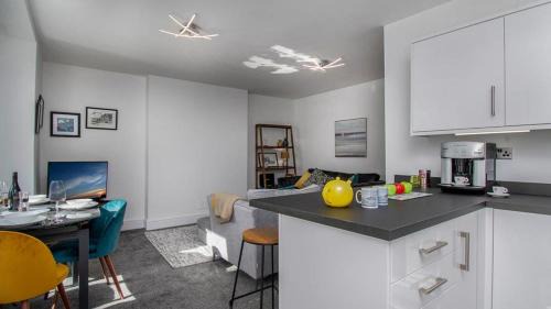 Deganwy House | Station Approach