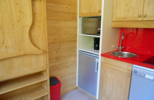 Val-Thorens Apartment | STATION CENTER, AT THE FOOT OF THE SLOPES, in a quiet residence, 5-bed apartment