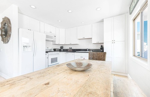 West Newport Condo | Stay 1 House from the Sand! | King Beds Only | Two Patios | Ocean Views!