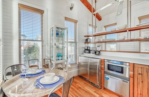 Seaside Cottage | 🍂Stay 3+ Nights, Get 1 Free! 8/15–11/15 | Seaside's Chic Gulf-Front Retreat, Ocean Views!