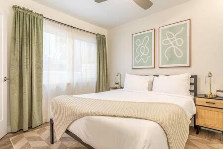 Sand Section Apartment | Stay around the corner from the Manhattan Beach Strand
