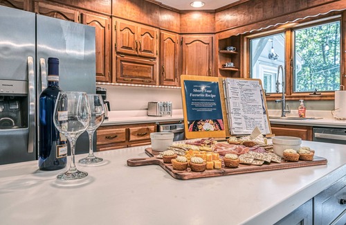 Lakeside Woods House | Stay at a great place at Lake Anna.