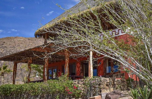 Pichilingue House | Stay at a ranch! Horseback riding & Food included! 5 min drive to the beach