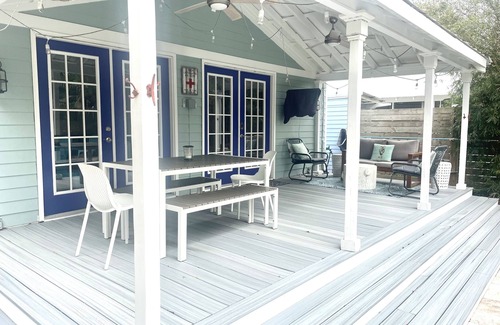 Old Town House | Stay at Bay Haven! A Bohemian Bungalow with a Private Pool