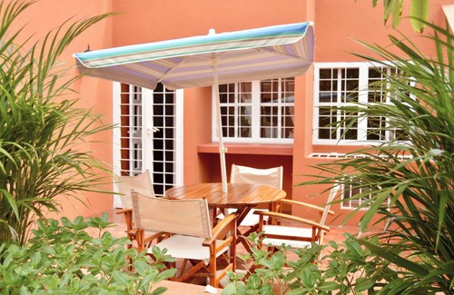 Margarita Island Apartment | Stay at Casa Carnaval walking distance to Playa Moreno