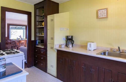 Eastham House | Stay at Collins Cove with Private Dock!