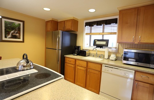 Lincoln Condo | Stay at Pollard Brook Resort Condo Close to Loon Ski Mountain!
