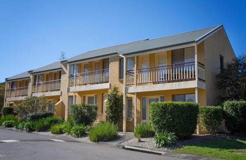 Cams Wharf Resort | Stay At Raffertys Resort
