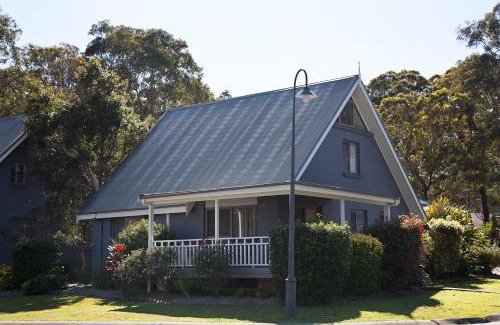 Cams Wharf Resort | Stay At Raffertys Resort