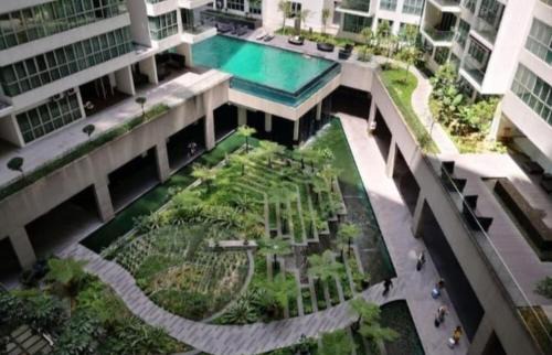 Chow Kit House | Stay at Regalia KLCC View Sky Pool
