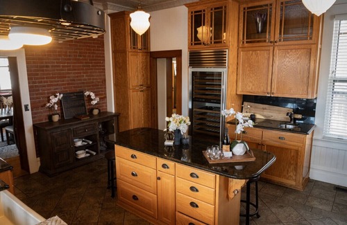 Walla Walla House | Stay at the Historical Cropp Mansion