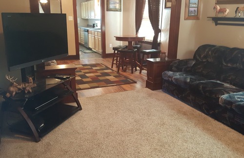 Lava Hot Springs House | Stay at the Naughty Pine in beautiful Lava Hot Springs, blocks from downtown