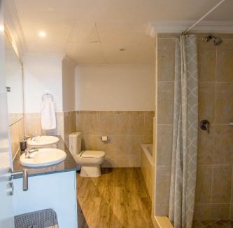 Durban Point Apartment | Stay at The Point - Copper Cove