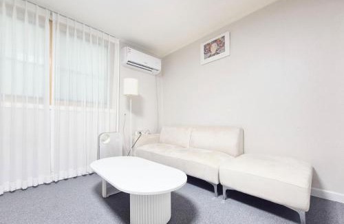 Seo-gu House | Stay B