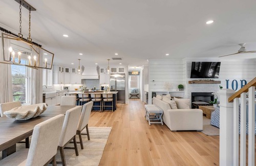 Isle of Palms House | Stay @ Bikinis & Martinis