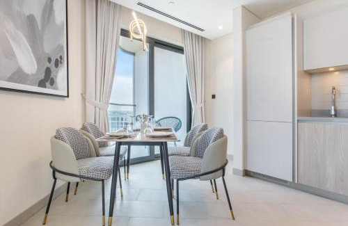 Dubai Apartment | STAY BY LATINEM Luxury 2BR Holiday Home W1504 near Burj Khalifa