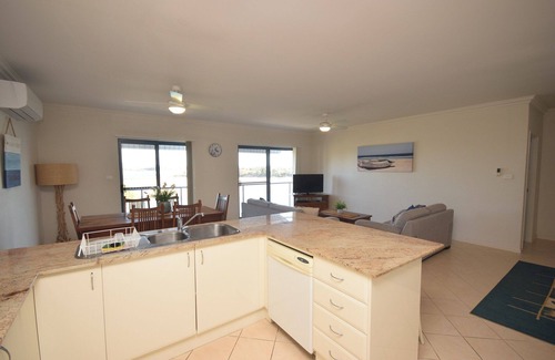 Nambucca Heads House | Stay by water on Wellington Drive, surrounded by serenity and scenery!