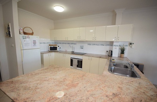 Nambucca Heads House | Stay by water on Wellington Drive, surrounded by serenity and scenery!