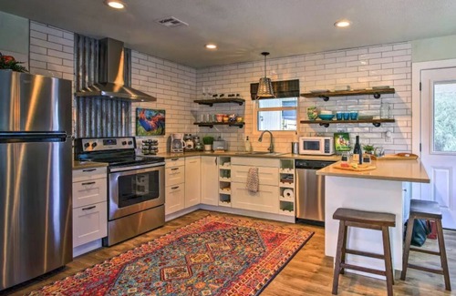 Fredericksburg House | Stay close to history in Fredericksburg, steps away from Main Street.